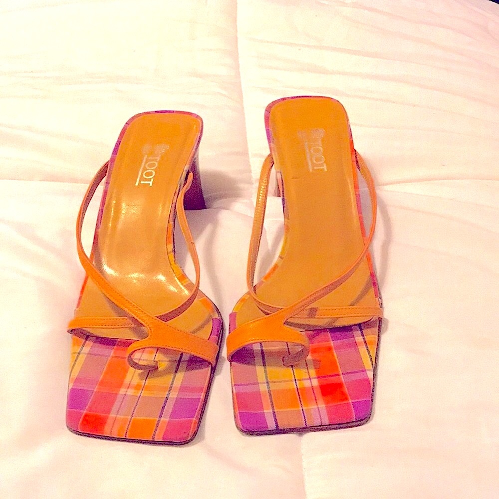 Toot Sandals,  Size EU/ 38 1/2, US/ 8M. Multi Color Leather straps very unique.